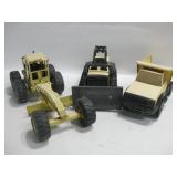Three Vintage Metal Tonka Trucks Widest 20" Three Vintage Metal Tonka Trucks Widest 20"