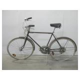 Vintage Schwinn Bicycle Needs Work Vintage Schwinn Bicycle Needs Work