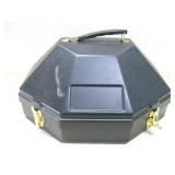16"x 14"x 9" Vintage Hard Plastic Hat Case 16"x 14"x 9" Vintage Hard Plastic Hat Case
