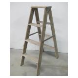 Vintage 4ft Wood Step Ladder Vintage 4ft Wood Step Ladder