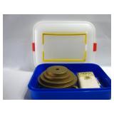 19"x 16"x 4" Plastic Food Container W/Items 19"x 16"x 4" Plastic Food Container W/Items