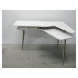 47"x 39"x 30" Pressed Board Corner Desk W/Drawer 47"x 39"x 30" Pressed Board Corner Desk W/Drawer