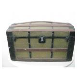 34"x 18"x 21" Vintage Hump Back Trunk See Info