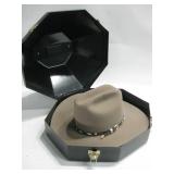 Vintage Serratelli Hat In Vintage Plastic Hat Box Vintage Serratelli Hat In Vintage Plastic Hat Box