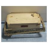 Vtg Kitchen Scale