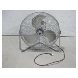 Adjustable Fan Model HV-20G Powers On