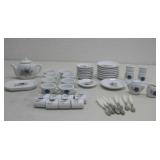 Vtg Thirty-Eight Piece Strumbecker Tea Set