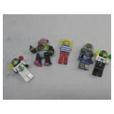 Five Vtg Lego People/Mini Figs