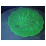 Vtg Indiana Vaseline Glass Pebble 10' Leaf Plate