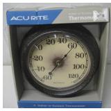 NIP Accurite Indoor/Outdoor Thermometer