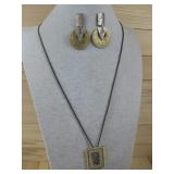 Artistic Pendant Necklace & Earring Set