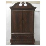 Thomasville Kent Park Mahogany Armoire See