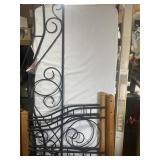 TWIN SIZE DAY BED FRAME MATTRESS
