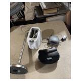 KITCHEN SELECTIVES MINI GRILL ALARM CLOCK TOILET