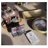 WALL CLOCK ALARM CLOCK CERAMIC HORSE FAMILY