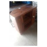 29' TALL 36X19 TWO DOOR STAND