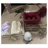 KNICK KNACKS