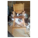 WOODEN HIGHCHAIR GOOD CONDITION