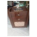 ANTIQUE ZENITH RADIO AS IS NICE CABINET