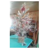 32' TALL BATTERY OPERATED CHRISTMAS TREE