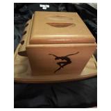 6 PIPES STAND WITH TOBACCO BIN ADORNED WITH A