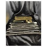 ELEVEN 22' SILVER TONE NECKLACES SEVEN 16ï¿½ GOLD