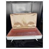VINTAGE 1950'S JEWELRY BOX MADE BY FARRINGTON.