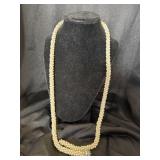 VINTAGE FAUX SEED PEARL TUBULAR NECKLACE 30',
