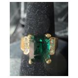 YELLOW GOLD WITH CENTER EMERALD WITH DIAMOND