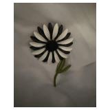 VINTAGE 1960'S MOD BLACK AND WHITE ENAMEL DAISY