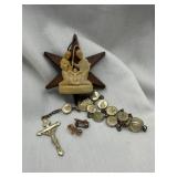 VINTAGE RELIGIOUS ITEMS INCLUDING A NATIVITY