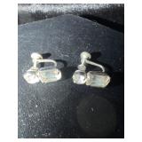 VINTAGE CORO SCREW-BACK EARRINGS MADE OF EMERALD