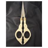 ANTIQUE  ELEGANT VICTORIAN-STYLE SCISSORS WITH