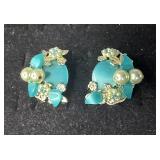 VINTAGE BEAUTIFUL CLIP-ON EARRINGS WITH CLUSTERS