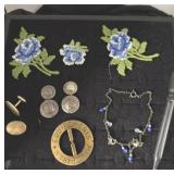 LOT OF VINTAGE JEWELRY AND OTHER VINTAGE ITEMS
