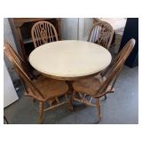 Round Table 4 Chairs