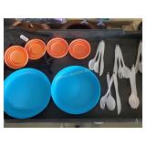 Plastic/rubber Dish Set