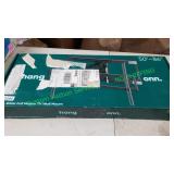 Extra wide full motion tv wall mount