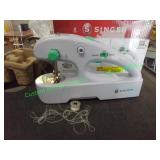 Singer cordless mending machine