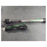 Submersible aquarium heater