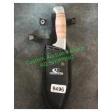 Mossy Oak hunting knife