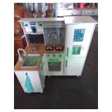 Kids Wood Play Kitchen 38"H 3