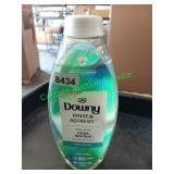 3 48fl oz Downy fabric rinse bottles