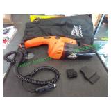 12V armor all wet/dry car vac 12V armor all wet/dry car vac