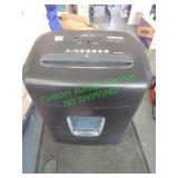 10-Sheet Crosscut Paper Shredder