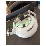 Farberware tea kettle**slight damage** Farberware tea kettle**slight damage**