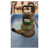 Utility sump pump