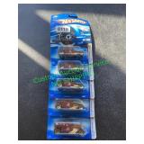 5 Hot Wheels