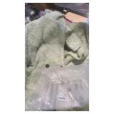 LARGE WOMAN SWEATER