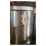 SMALL TRASH CAN